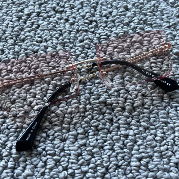 Dollger Rimless Rectangle Sunglasses - Picture 4 of 4
